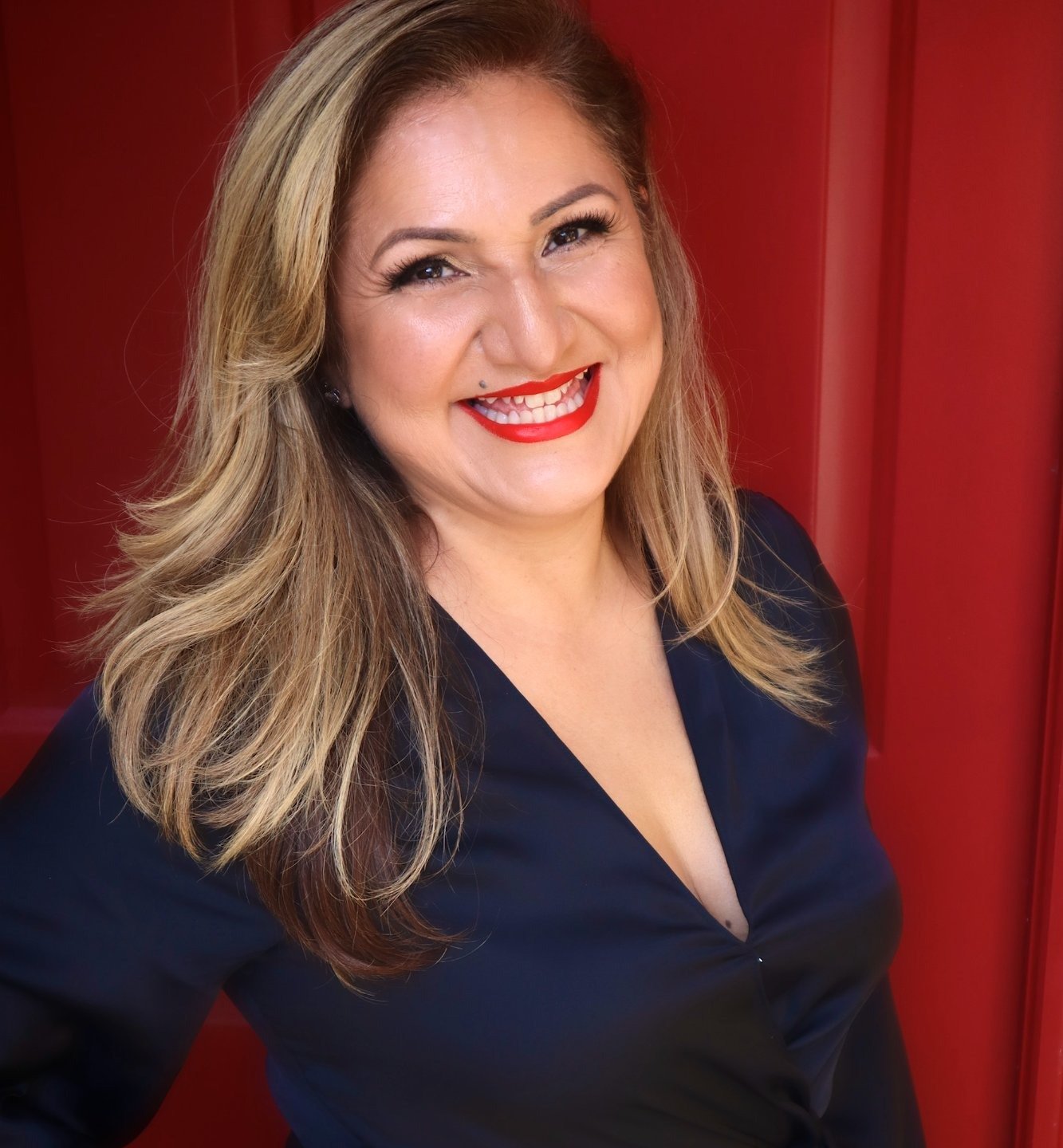 Rosa Ore — Educator, Speaker, and Philanthropist